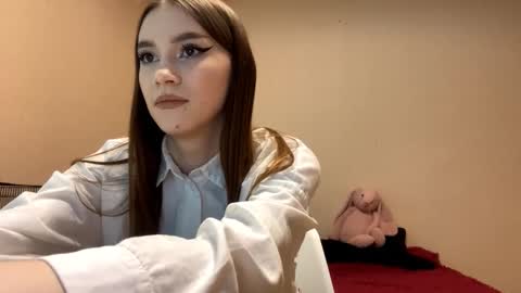 Snapshot of trishaawbrey chatting on October 30, 4:08 pm Ur Trisha online show from October 30, 4:08 pm