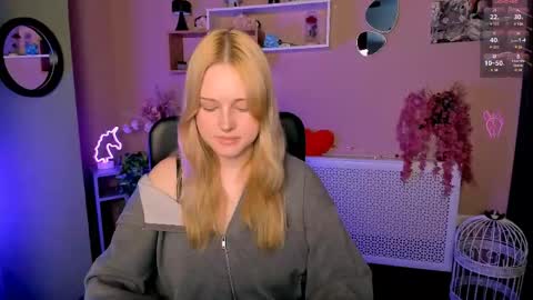 Trixy online show from May 8, 12:41 pm