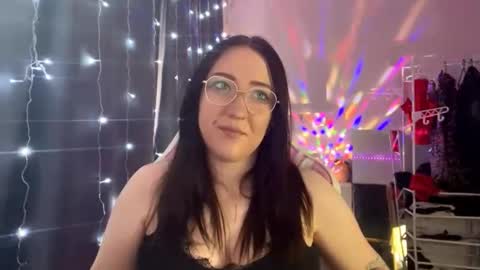 Snapshot of trudiesalcido chatting on October 16, 11:24 am Amelia online show from October 16, 11:24 am