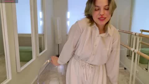 Emma online show from April 10, 12:11 pm