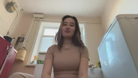 Aziza online show from April 10, 2:01 pm