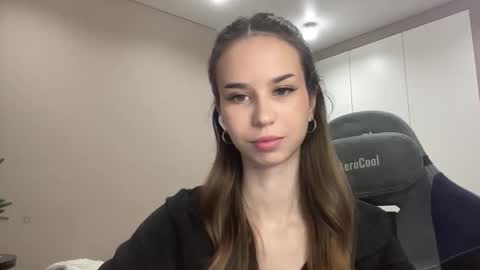 tryme_muse online show from December 20, 5:17 pm