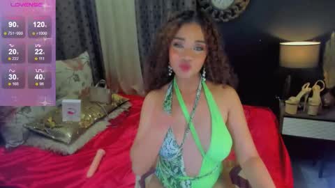 Snapshot of ts_barbiecurly69 chatting on October 30, 5:25 pm Curlee Lopez online show from October 30, 5:25 pm