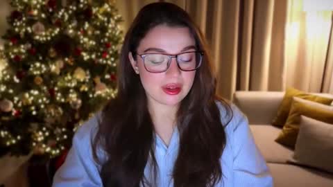 Ariana online show from December 22, 9:40 pm