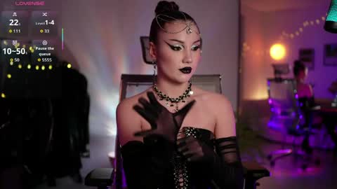 Miss Veth online show from May 30, 6:33 am