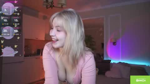 Snapshot of twinkle_toes_ chatting on October 22, 4:34 pm Eva online show from October 22, 4:34 pm