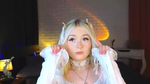 twinklefluff online show from September 11, 2:17 pm