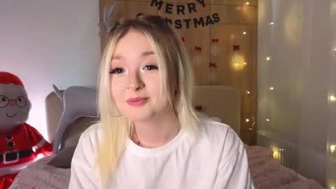 twinklefluff online show from December 20, 5:28 pm