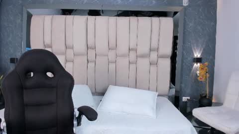  TYLA  online show from July 10, 4:35 am
