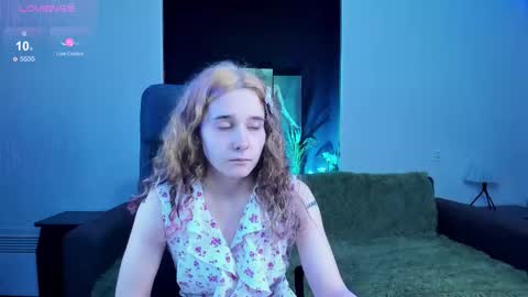 Snapshot of uco_mon chatting on October 2, 3:28 pm Uco online show from October 2, 3:28 pm