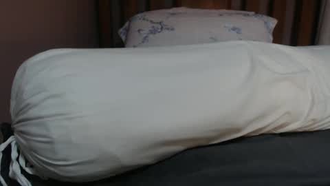 unlimitedloving online show from January 18, 12:40 am