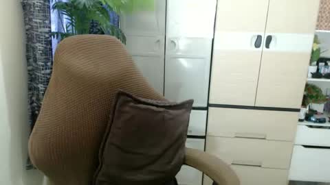 urasian_erica online show from May 4, 1:31 am