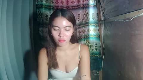 Snapshot of urasian_leamae chatting on October 30, 1:52 am Your Angel online show from October 30, 1:52 am