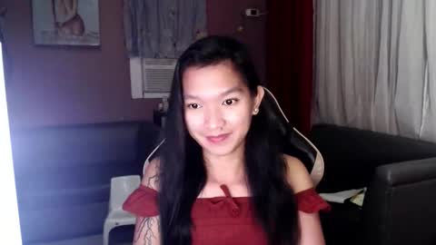 NEWRA  ALLISON online show from October 15, 5:59 pm