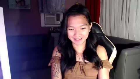 NEWRA  ALLISON online show from October 4, 8:57 pm