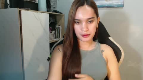 Snapshot of urasianfuckprincessxxx chatting on January 3, 9:15 pm urasianfuckprincessxxx online show from January 3, 9:15 pm