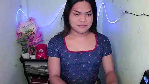 Snapshot of urhottie_bella chatting on September 14, 2:48 pm Bella DONT FORGET TO THUMBS UP AND FOLLOW online show from September 14, 2:48 pm