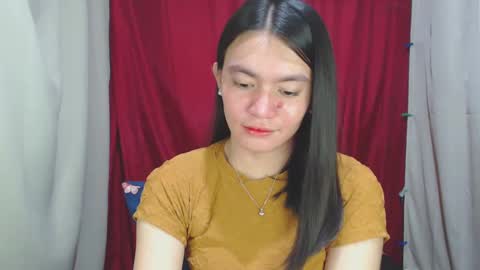 Snapshot of urhottiest_katey chatting on January 15, 6:19 pm Katey online show from January 15, 6:19 pm
