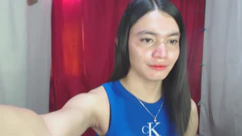 Snapshot of urhottiest_katey chatting on December 18, 4:53 am Katey online show from December 18, 4:53 am