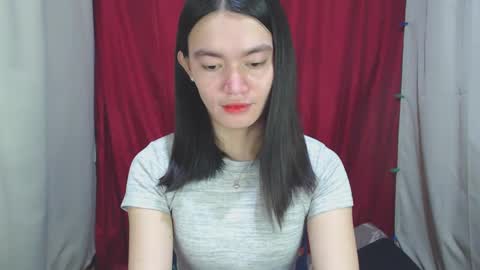 Snapshot of urhottiest_katey chatting on December 11, 7:53 am Katey online show from December 11, 7:53 am
