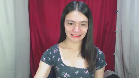 Snapshot of urhottiest_katey chatting on January 7, 6:03 pm Katey online show from January 7, 6:03 pm
