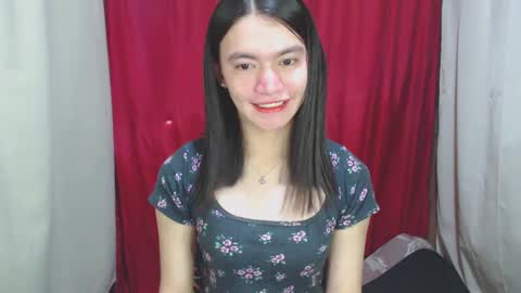 Snapshot of urhottiest_katey chatting on December 9, 7:39 am Katey online show from December 9, 7:39 am