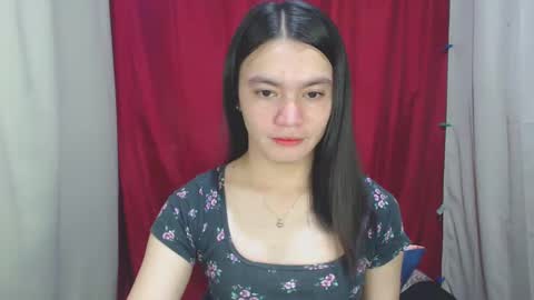 Snapshot of urhottiest_katey chatting on January 7, 5:43 am Katey online show from January 7, 5:43 am