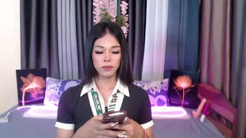 urlovely_jemma online show from July 18, 1:09 am