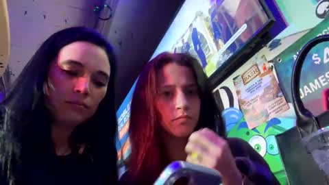 urmomalexx online show from March 5, 2:40 am