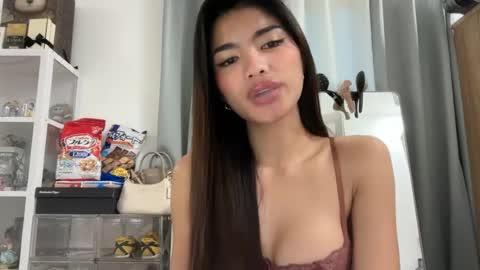 urnaughtyasianprincessjam online show from June 18, 9:14 am