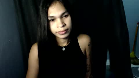 ursweet_zeviixx online show from February 26, 11:09 am