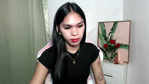 ursweet_zeviixx online show from October 24, 9:27 am