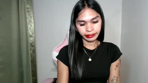 ursweet_zeviixx online show from November 3, 8:29 am