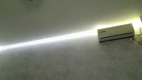 Mia online show from March 4, 7:26 am