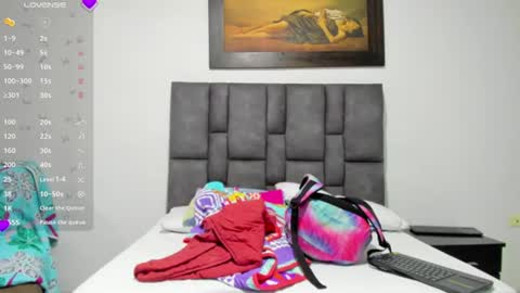 Vahiolet smith online show from July 22, 12:28 pm