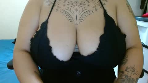 Vah Oliver online show from March 5, 9:06 pm