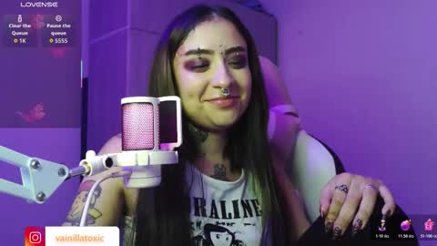 Vainilla Independent model online show from December 3, 1:08 am