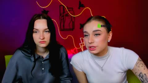 vaiolet_lovely online show from April 15, 5:52 am