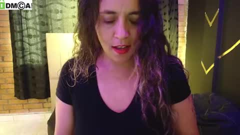 vaiolet online show from March 11, 10:01 pm