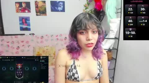 Vaiolet1314 online show from July 31, 7:09 am