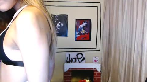 Hi I am Valcooky online show from January 12, 4:52 am