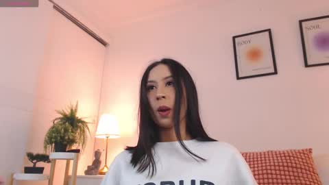 Snapshot of valen_ross_ chatting on September 14, 3:15 am valentina Rossi 3 online show from September 14, 3:15 am