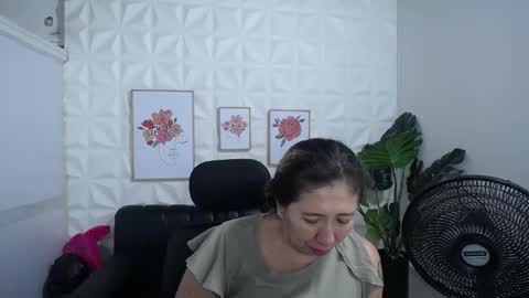 Valentina  online show from February 14, 10:14 pm