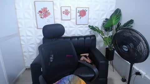 Valentina  online show from February 11, 8:37 am