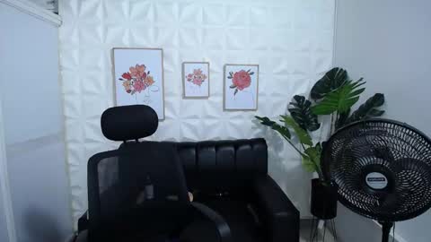 Valentina  online show from February 8, 8:42 am