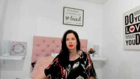 Snapshot of valentina_roose chatting on October 6, 12:00 pm valentina_roose online show from October 6, 12:00 pm