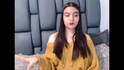 valentinasmith18 online show from June 18, 7:52 pm