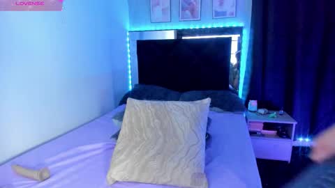 valentinehells online show from March 18, 10:09 am