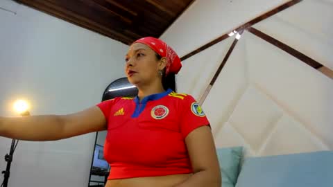 valeria_gil_ online show from June 14, 7:58 pm