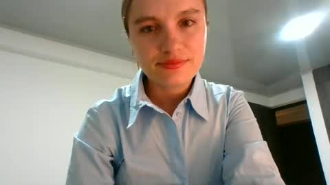 valeriafrannco online show from July 4, 6:53 am